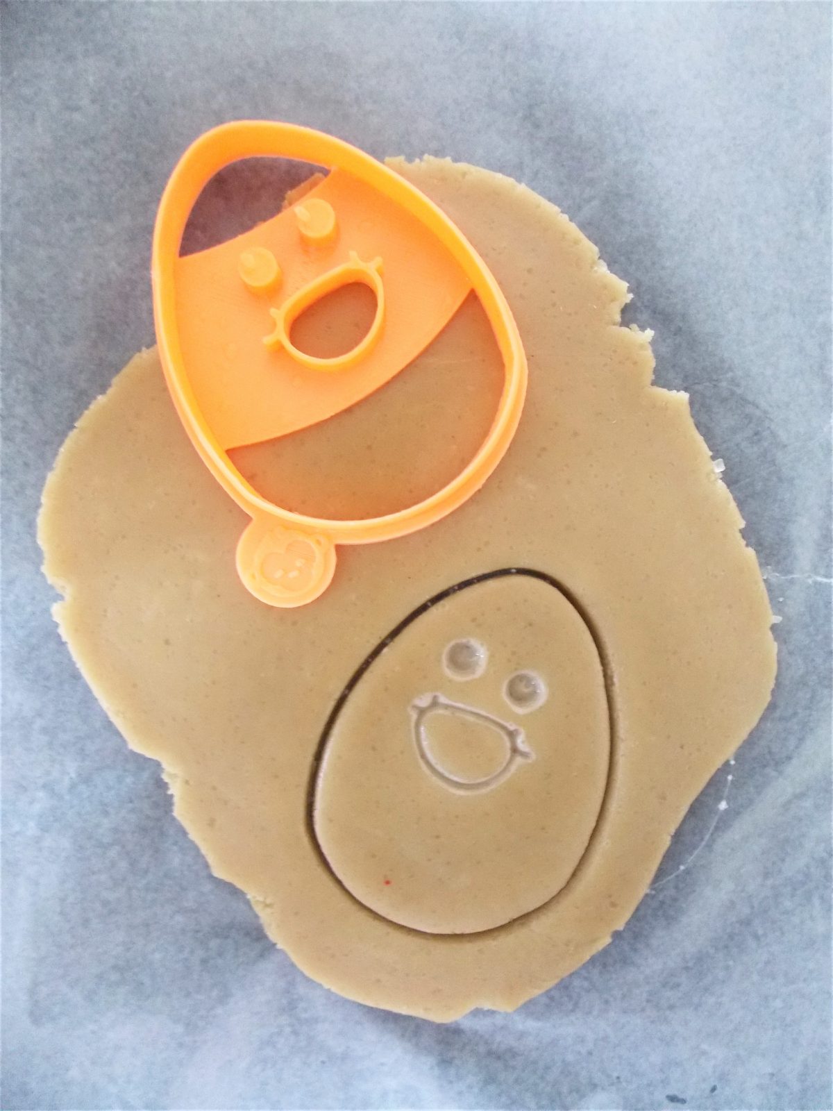 egg face three cookie cutter