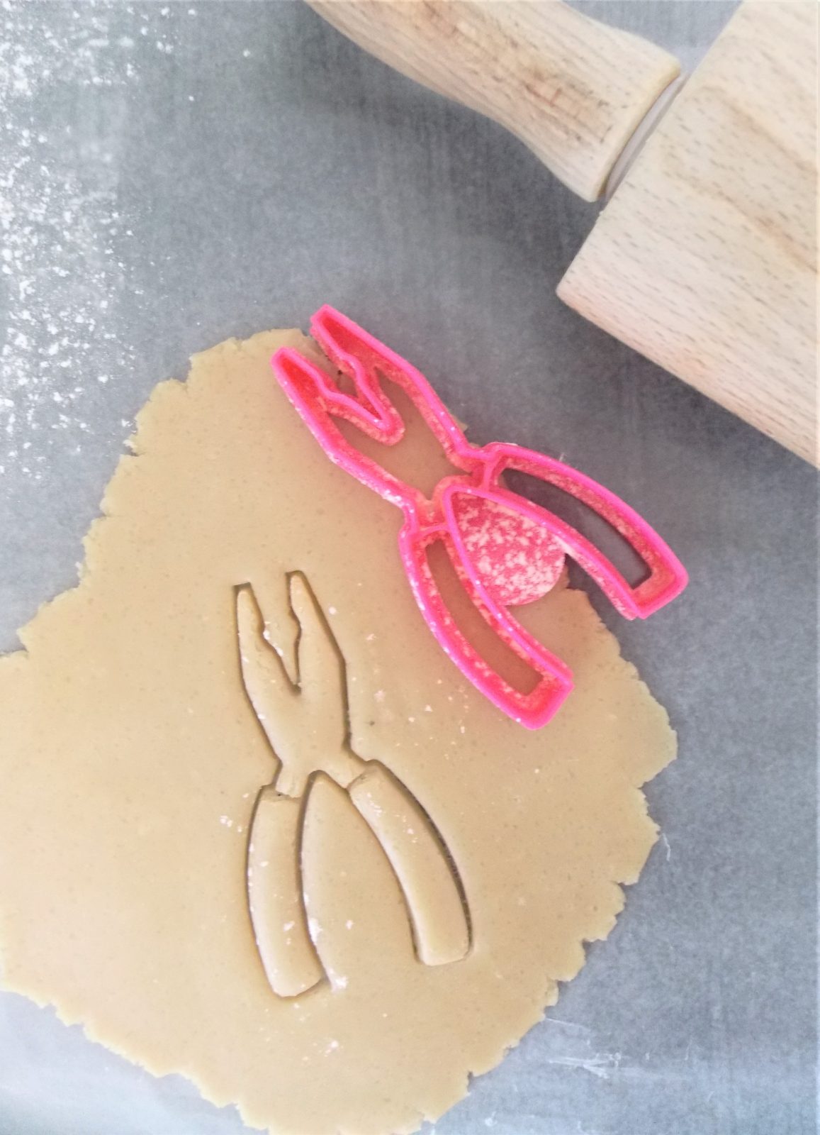 Pliers Cookie Cutter
