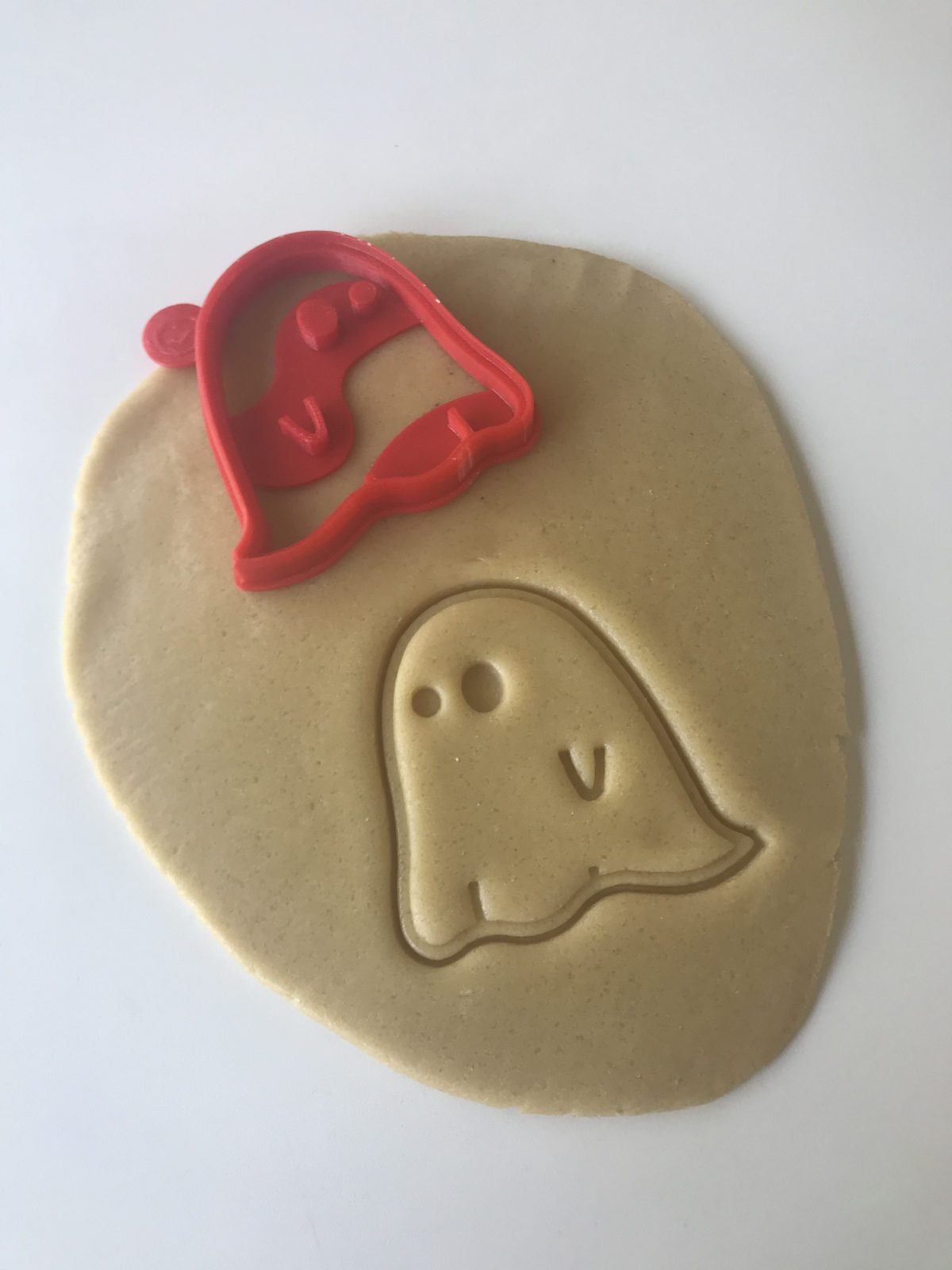 simple ghost cookie cutter