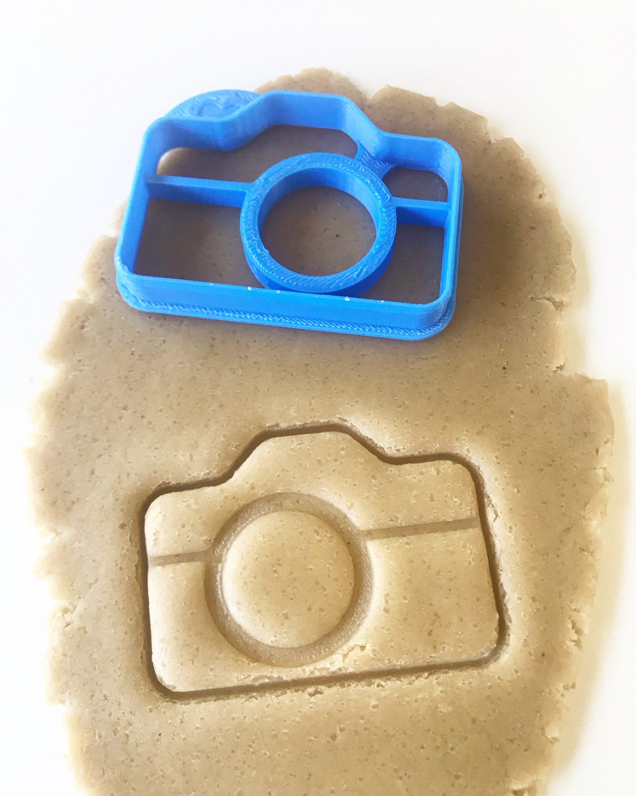 simple camera cookie cutter