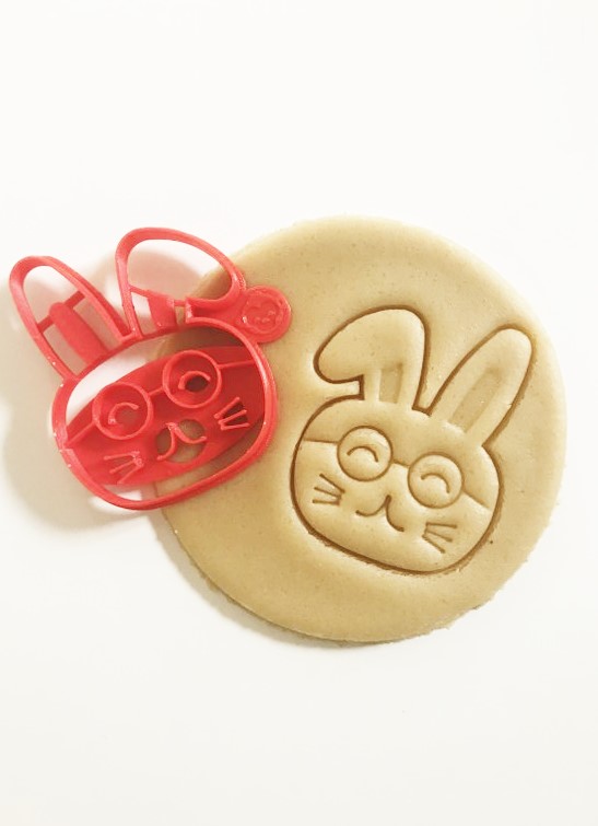 Bunny cookie cutter, glasses