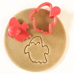 Mini-Ghost-Dana-Two-Piece-Mini-Cookie-Cutter