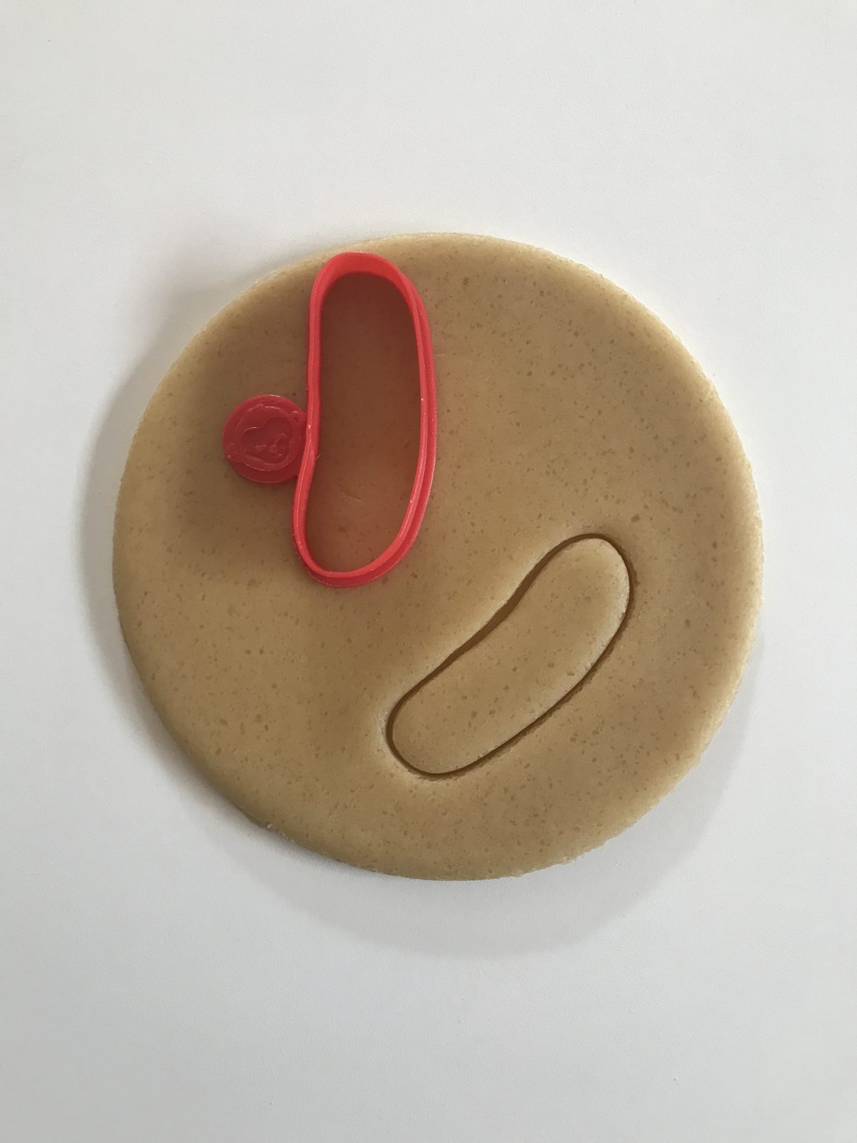 Pickle Rick Mini Outline Cookie Cutter