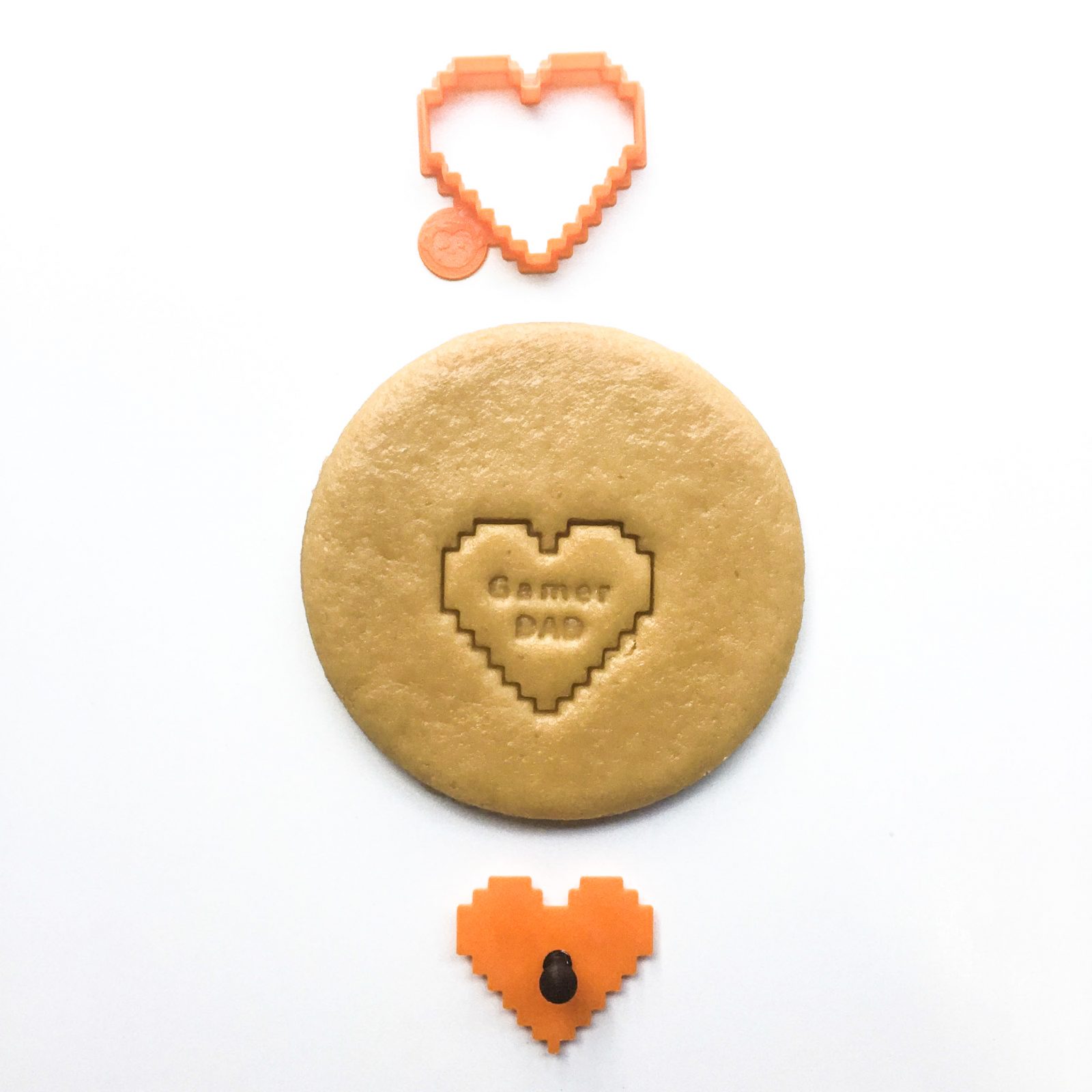 Gamer-Dad-Heart-Two-Piece-Mini-Cookie-Cutter