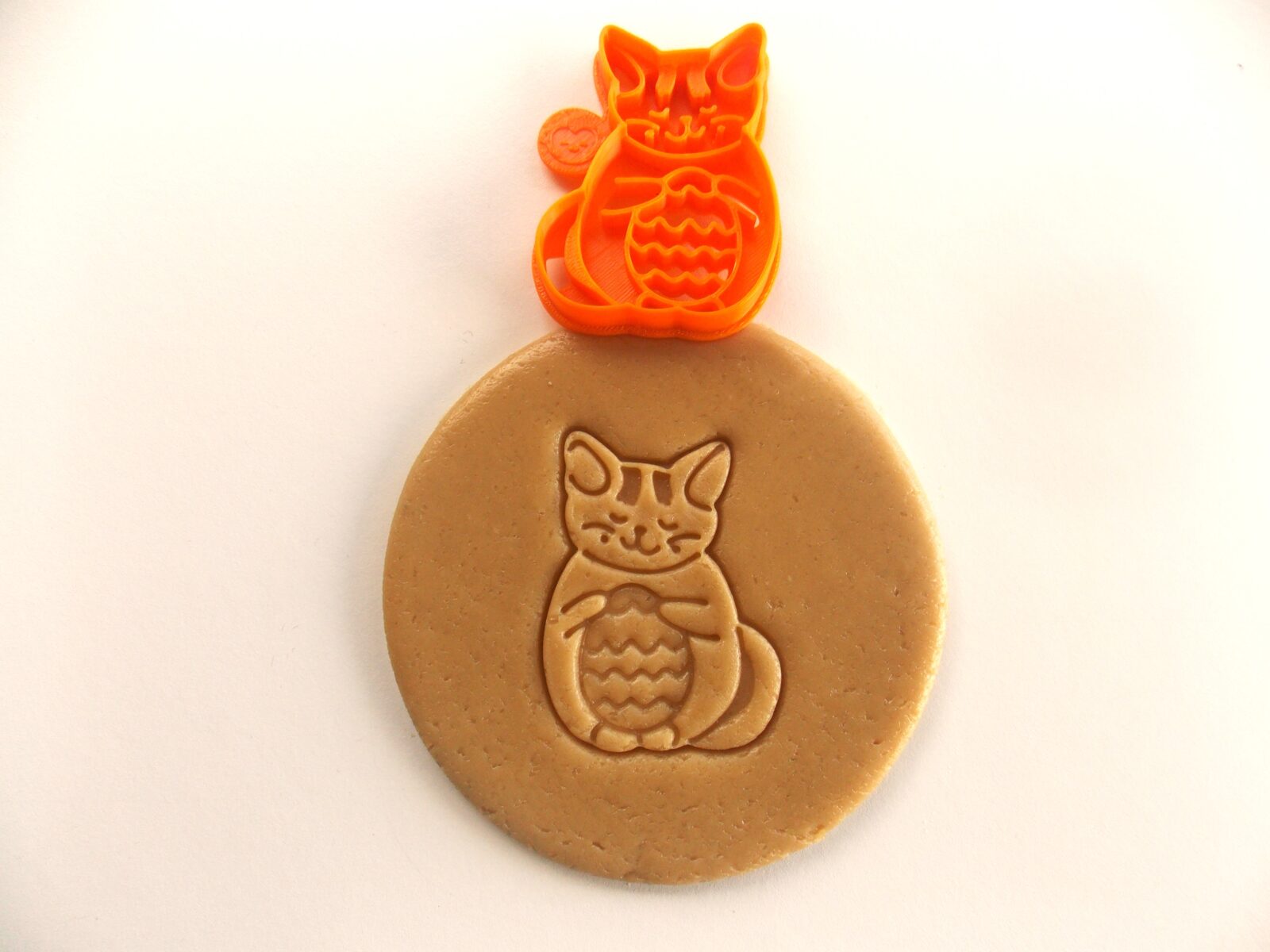 Cat With Egg Cookie Cutter