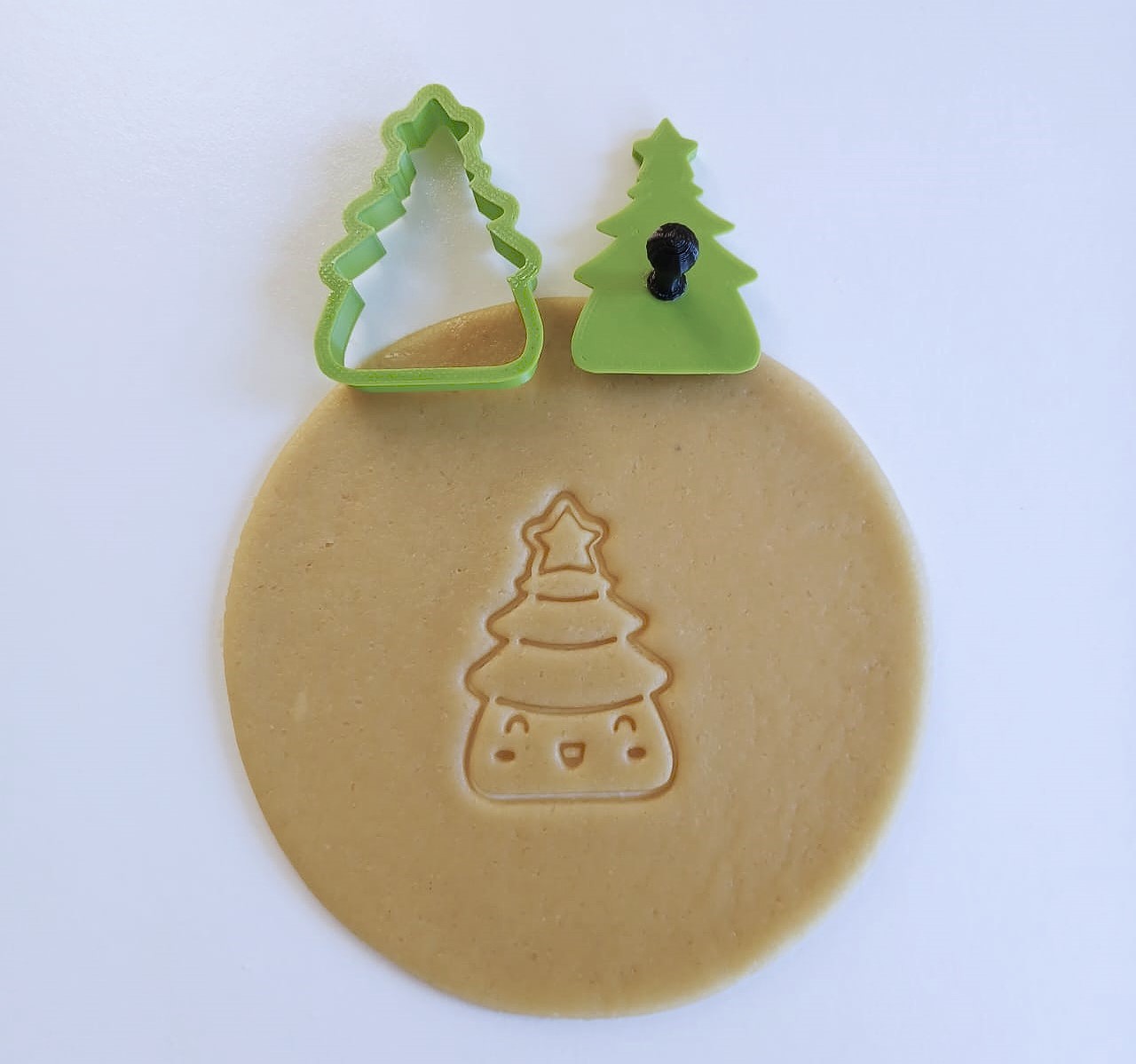 Happy Xmas Tree Character Mini Cookie Cutter