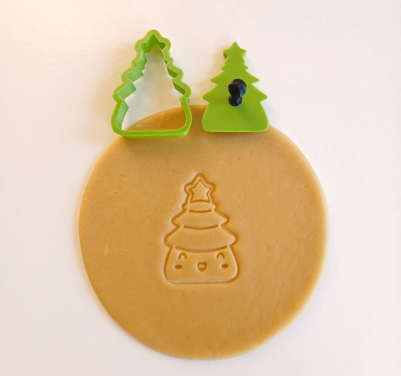 Happy Xmas Tree Character Mini Cookie Cutter
