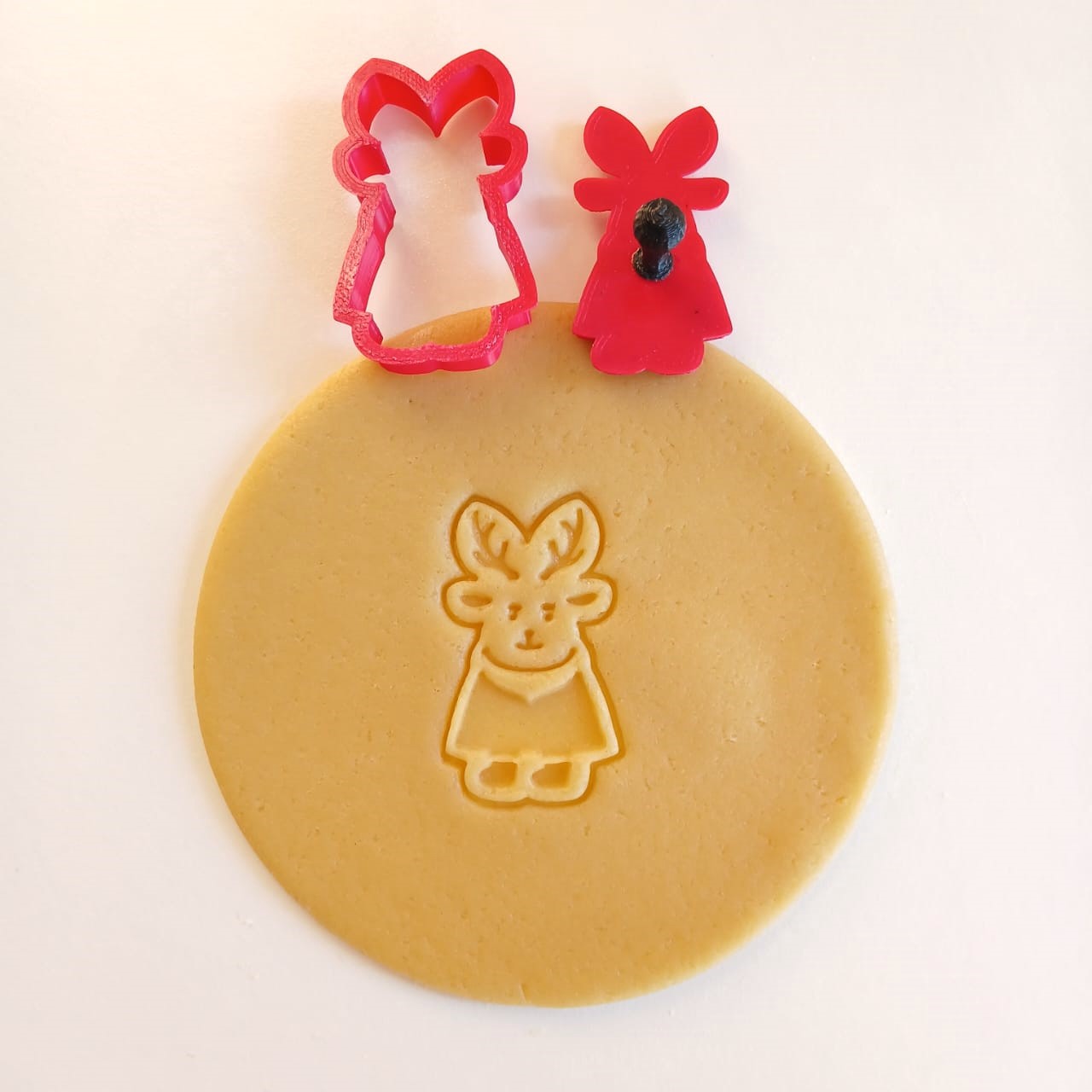 Simple Reindeer Character Mini Cookie Cutter