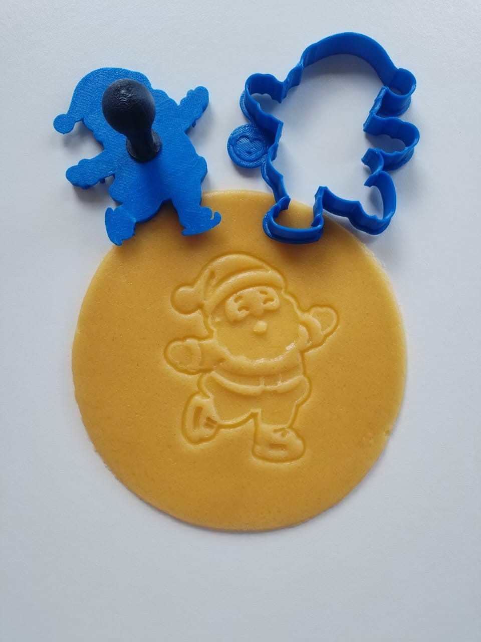 Ice Skating Santa 2PCC